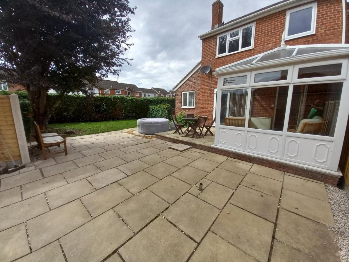 Leominster 3 Bedroom House Parking Garden Private Eksteriør bilde