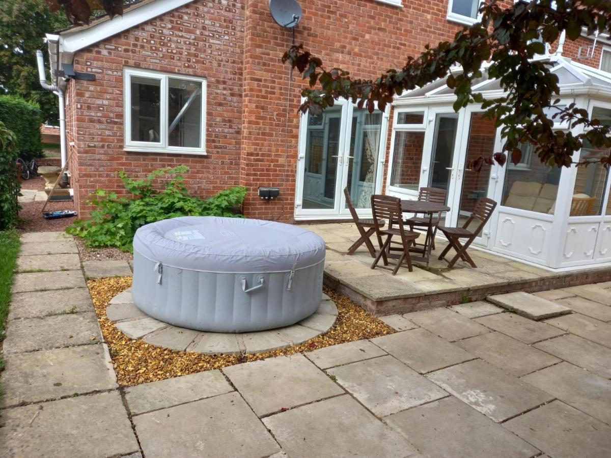 Leominster 3 Bedroom House Parking Garden Private Eksteriør bilde
